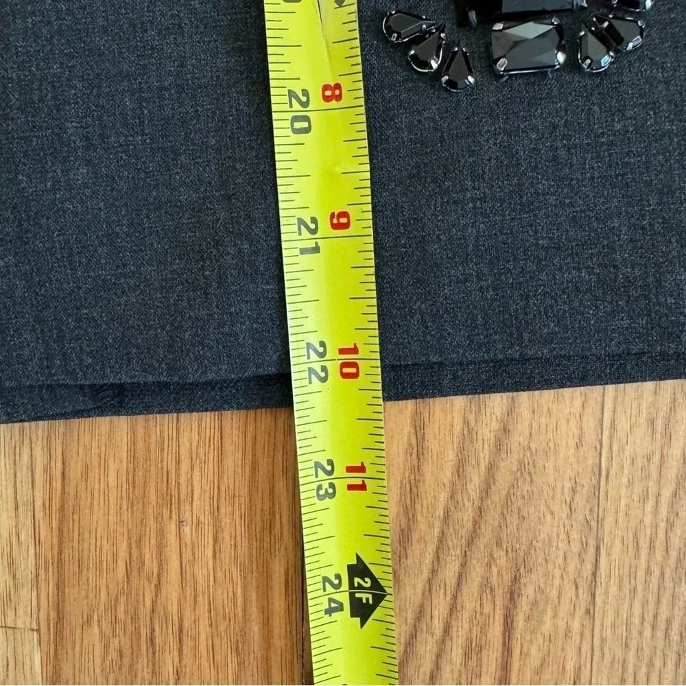 Trina Turk Charcoal Gray Pencil Skirt Straight Rhinestones Embellished Size 10